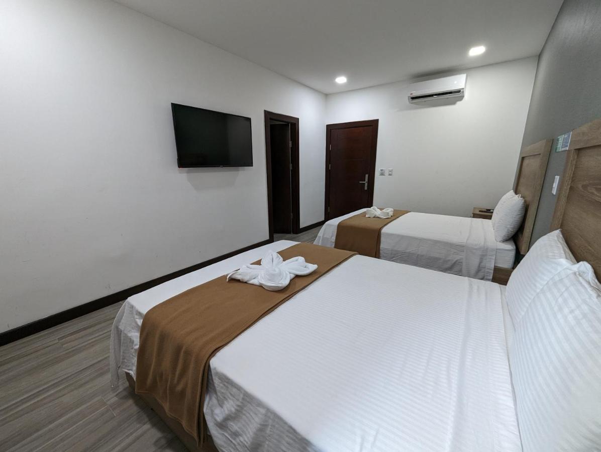 Hotel Cayuga Puntarenas Kültér fotó